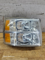 2007-2013 Chevrolet Silverado 1500 2500 3500 RH Passenger Side Halogen Headlight 25833679