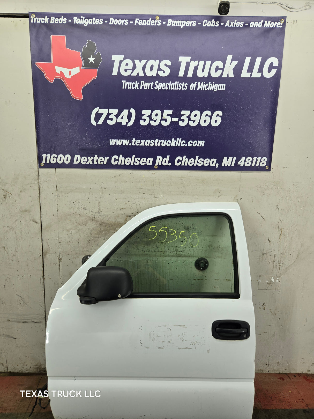 1999-2006 Chevrolet Silverado / GMC Sierra 1500 2500 3500 HD Front Driver Side Door LH