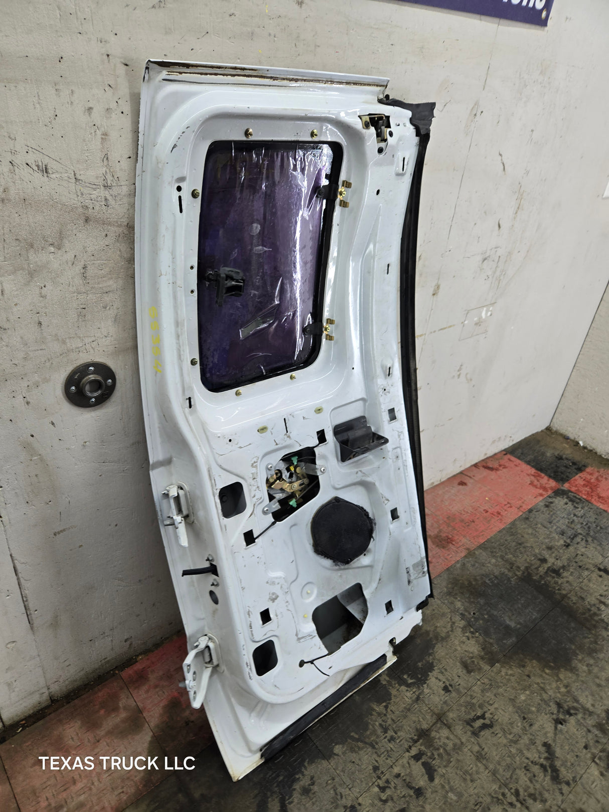 1999-2007 Ford Super Duty F250 F350 F450 F550 LH Extended Cab Driver Rear Door