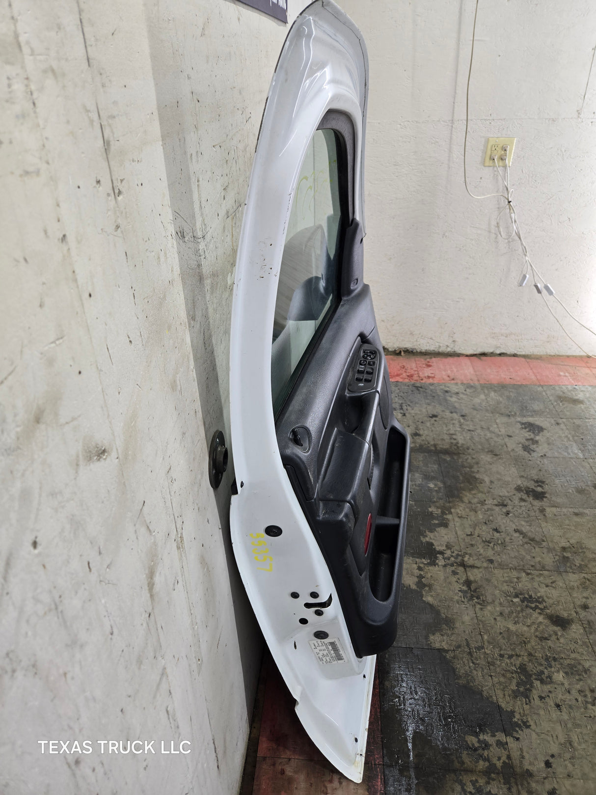2003-2008 Dodge Ram 3rd Gen Driver Side Front Quad Cab Crew Cab Door 1500 2500 3500 4500 5500