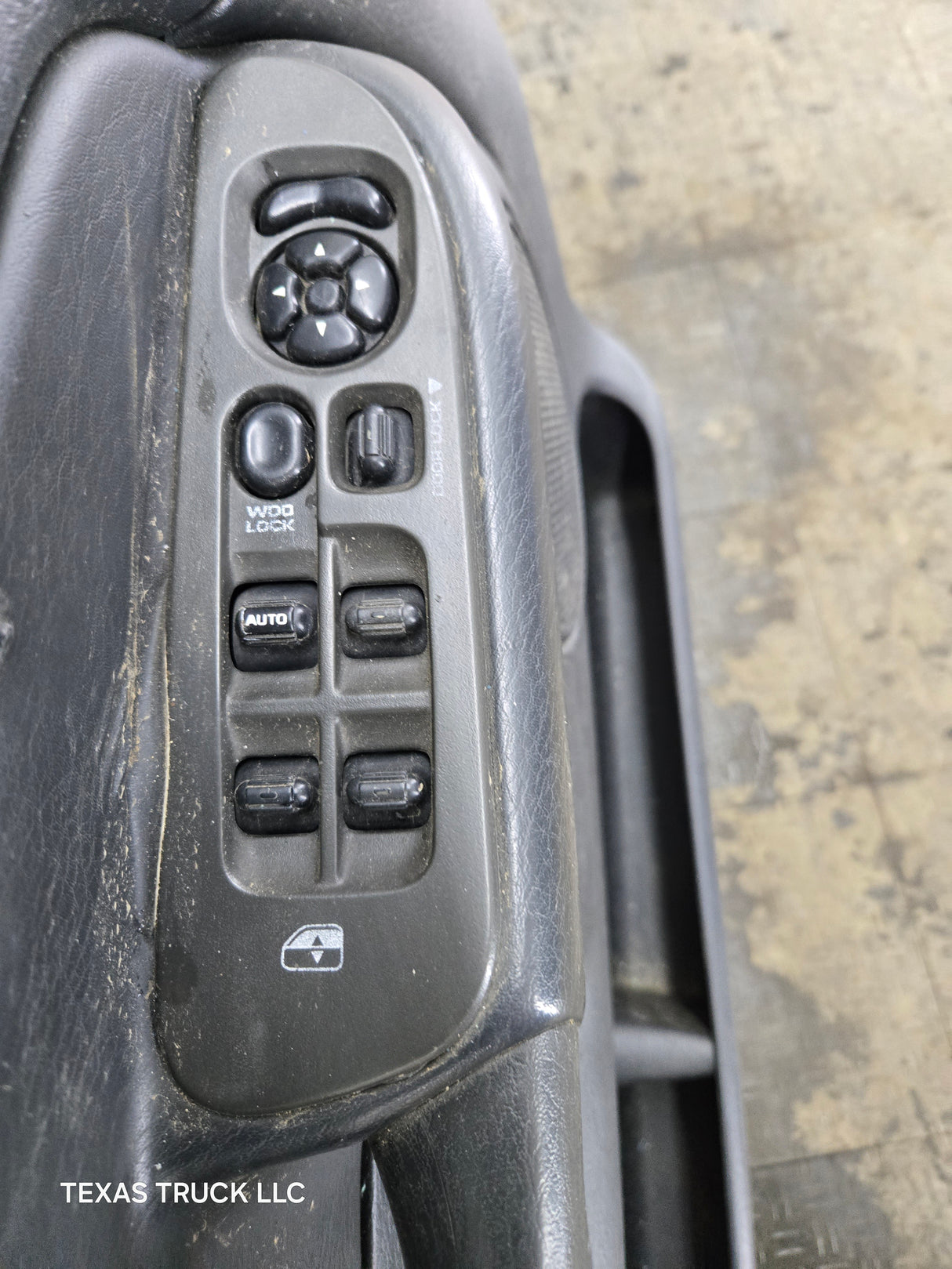 2003-2008 Dodge Ram 3rd Gen Driver Side Front Quad Cab Crew Cab Door 1500 2500 3500 4500 5500