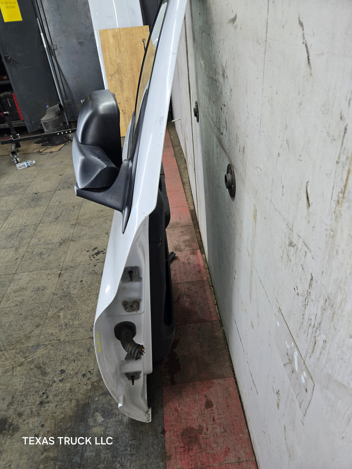 2003-2008 Dodge Ram 3rd Gen Passenger Side Front Quad Cab Crew Cab Door 1500 2500 3500 4500 5500