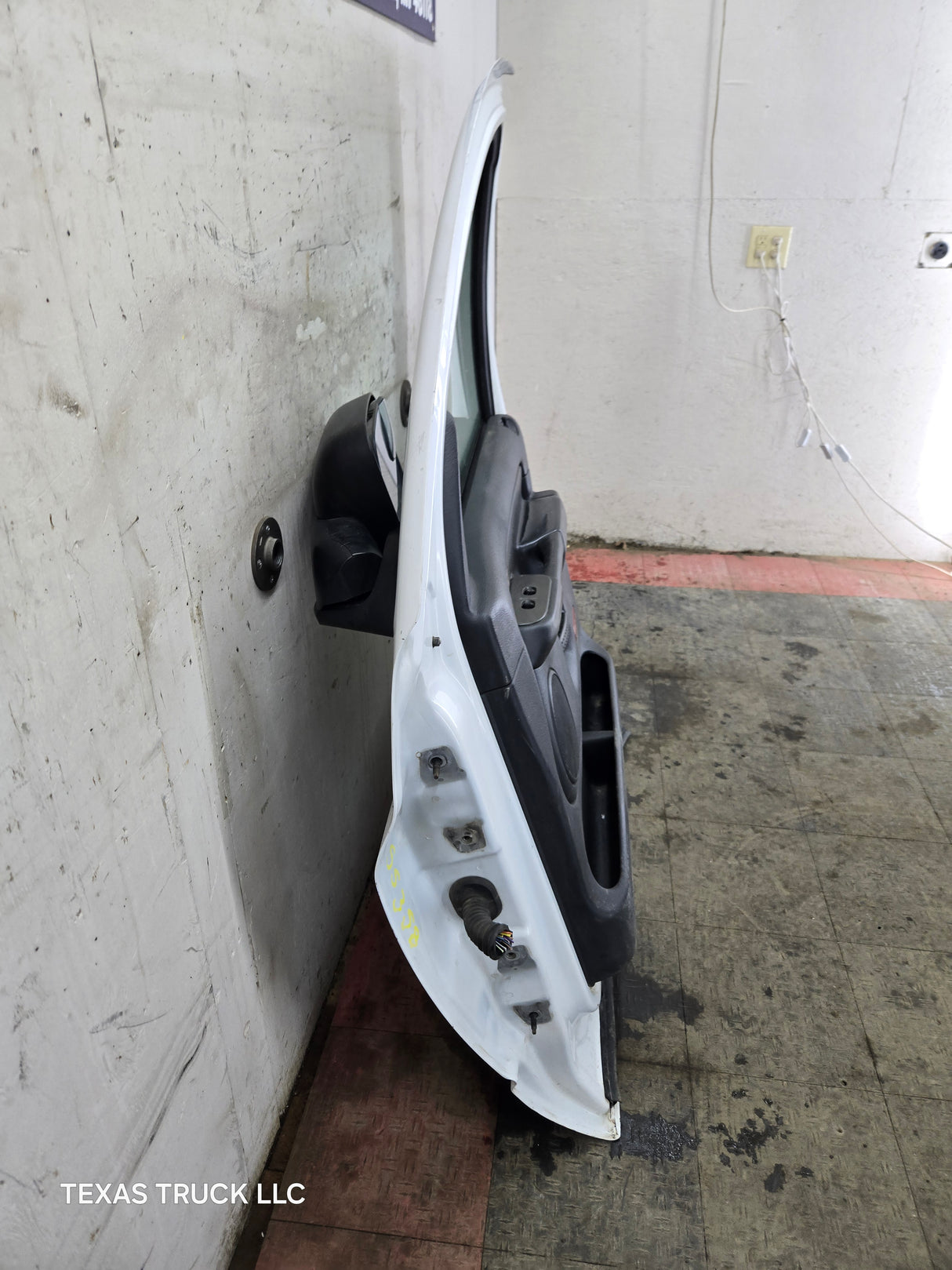 2003-2008 Dodge Ram 3rd Gen Passenger Side Front Quad Cab Crew Cab Door 1500 2500 3500 4500 5500
