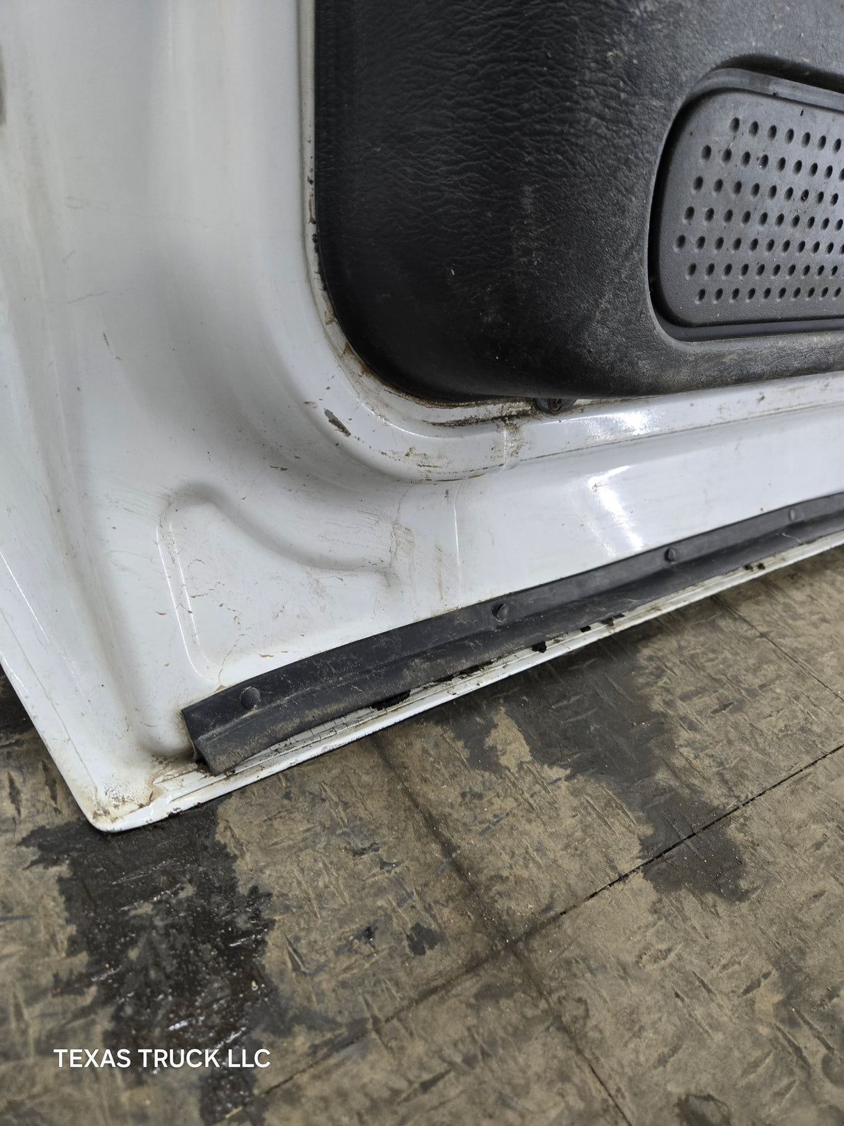 2003-2008 Dodge Ram 3rd Gen Passenger Side Front Quad Cab Crew Cab Door 1500 2500 3500 4500 5500