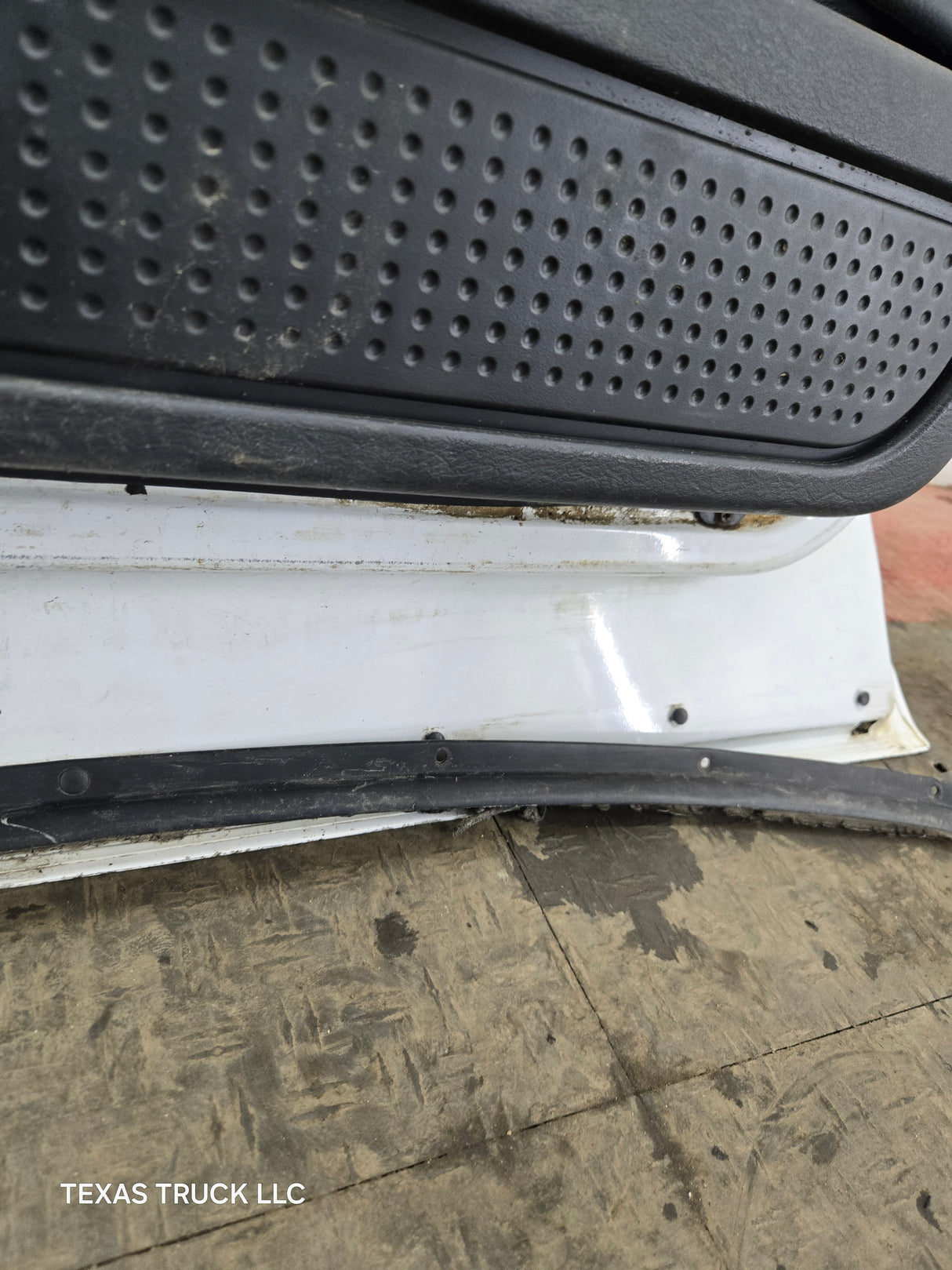 2003-2008 Dodge Ram 3rd Gen Passenger Side Front Quad Cab Crew Cab Door 1500 2500 3500 4500 5500