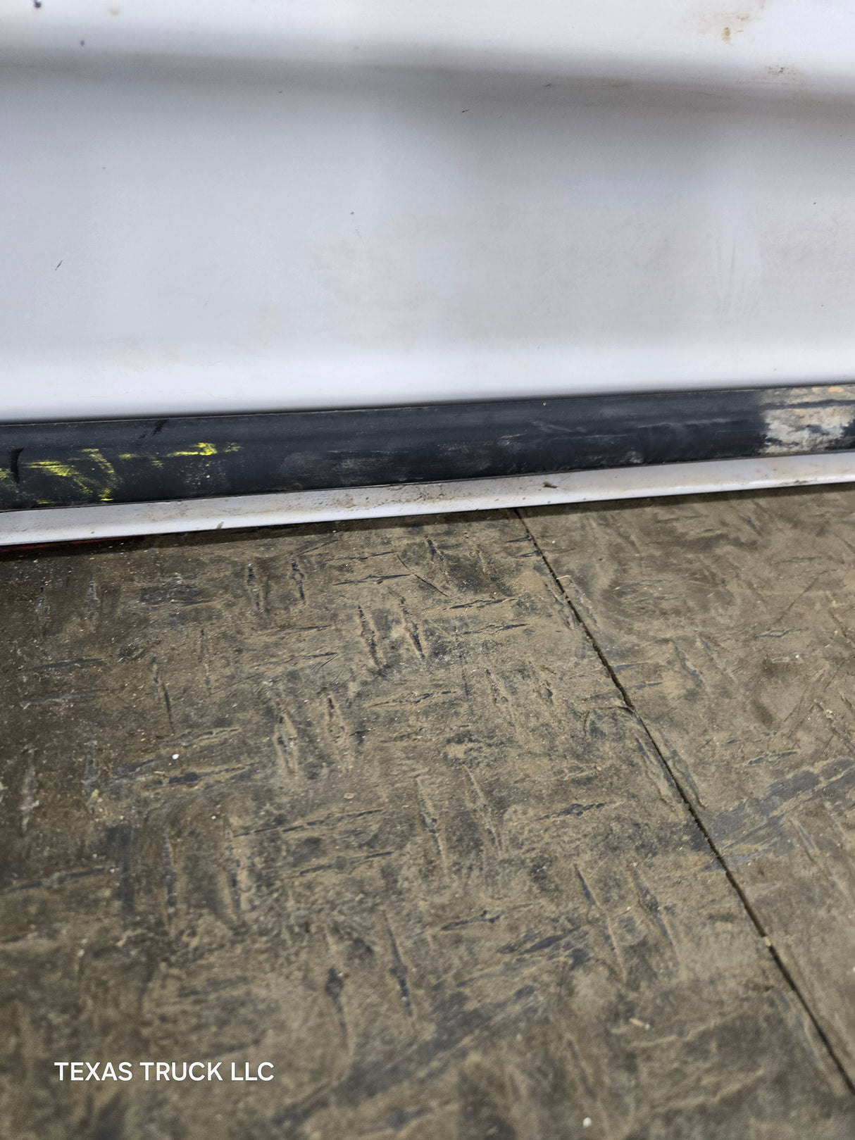 2012-2016 Ford Super Duty Passenger Side Front Door RH F250 F350 F450 F550