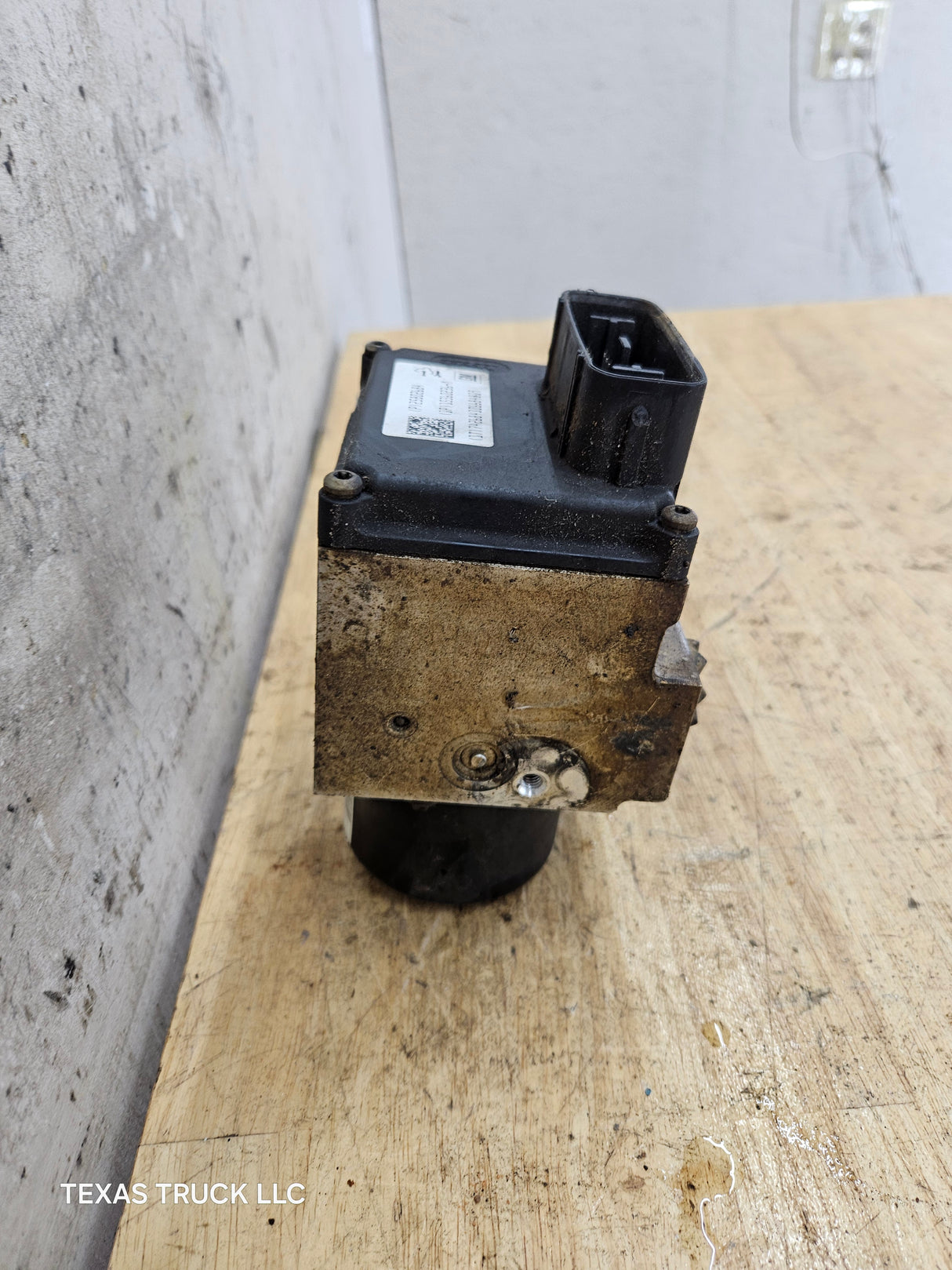 2007-2010 Chevrolet Silverado 2500 3500 ABS Pump Module Control Assembly