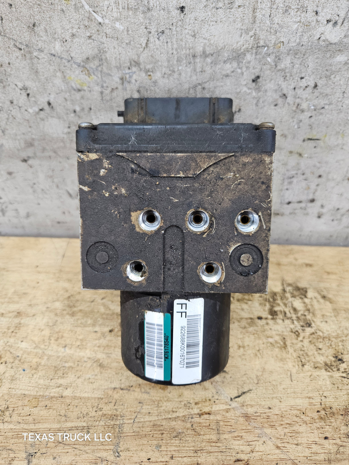 2007-2010 Chevrolet Silverado 2500 3500 ABS Pump Module Control Assembly