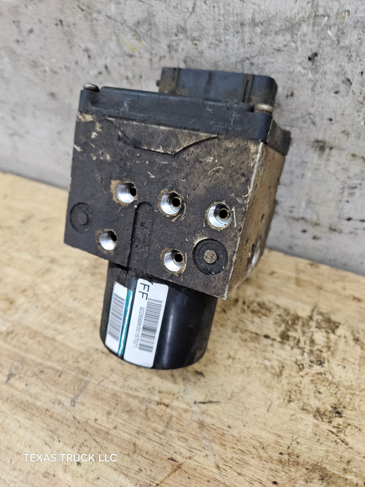 2007-2010 Chevrolet Silverado 2500 3500 ABS Pump Module Control Assembly