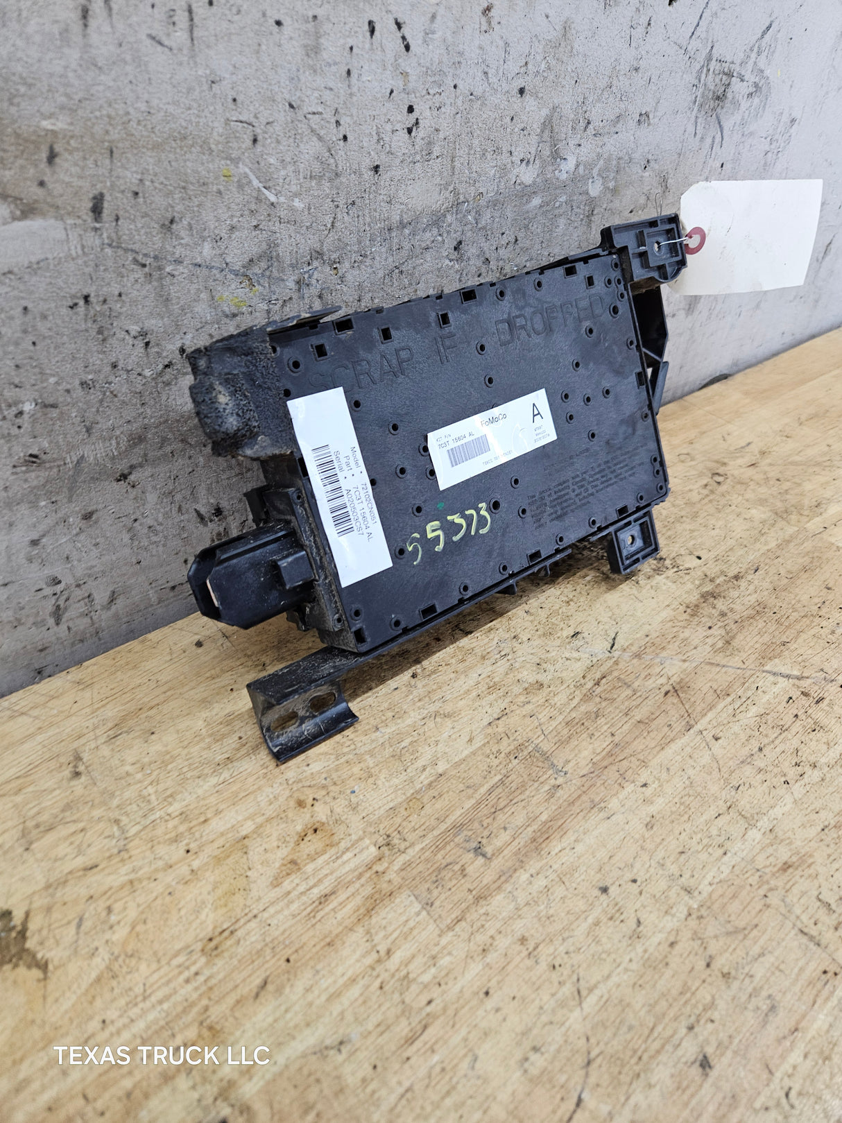 2008-2010 Ford F250 F350 BCM Fuse Junction Box 5.4 OEM 7C3T-15604-AL