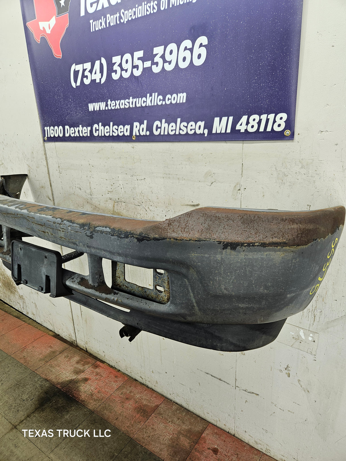 1999-2004 Ford Super Duty F250 F350 F450 F550 Front Bumper