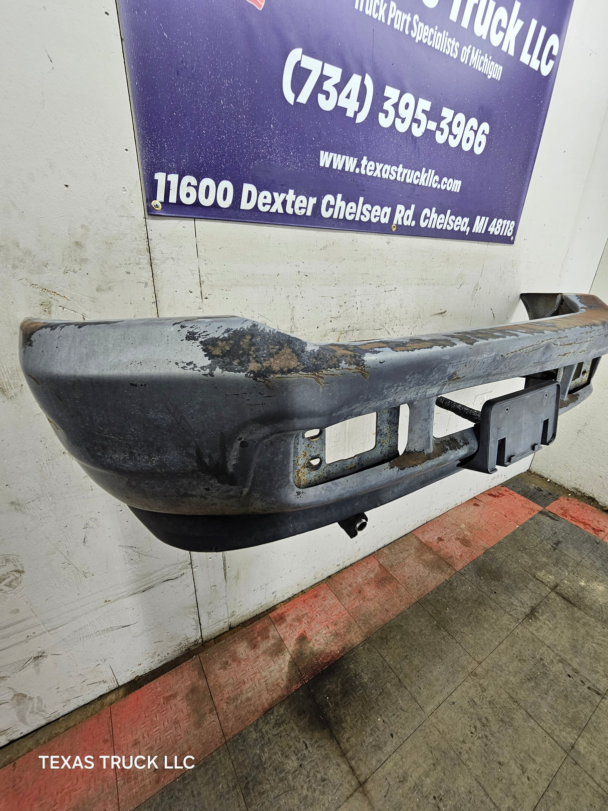 1999-2004 Ford Super Duty F250 F350 F450 F550 Front Bumper