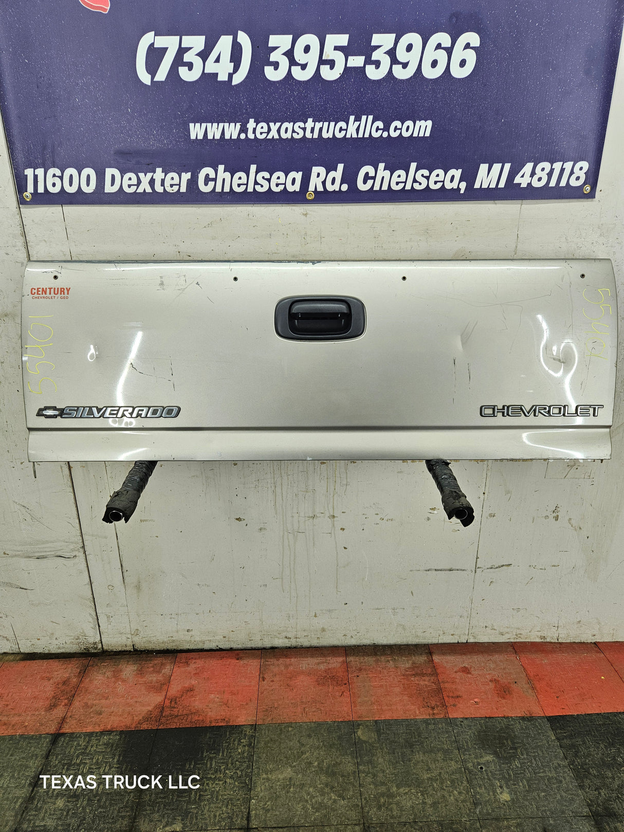 1999-2007 Chevrolet Silverado / GMC Sierra 1500 2500 3500 HD Tailgate