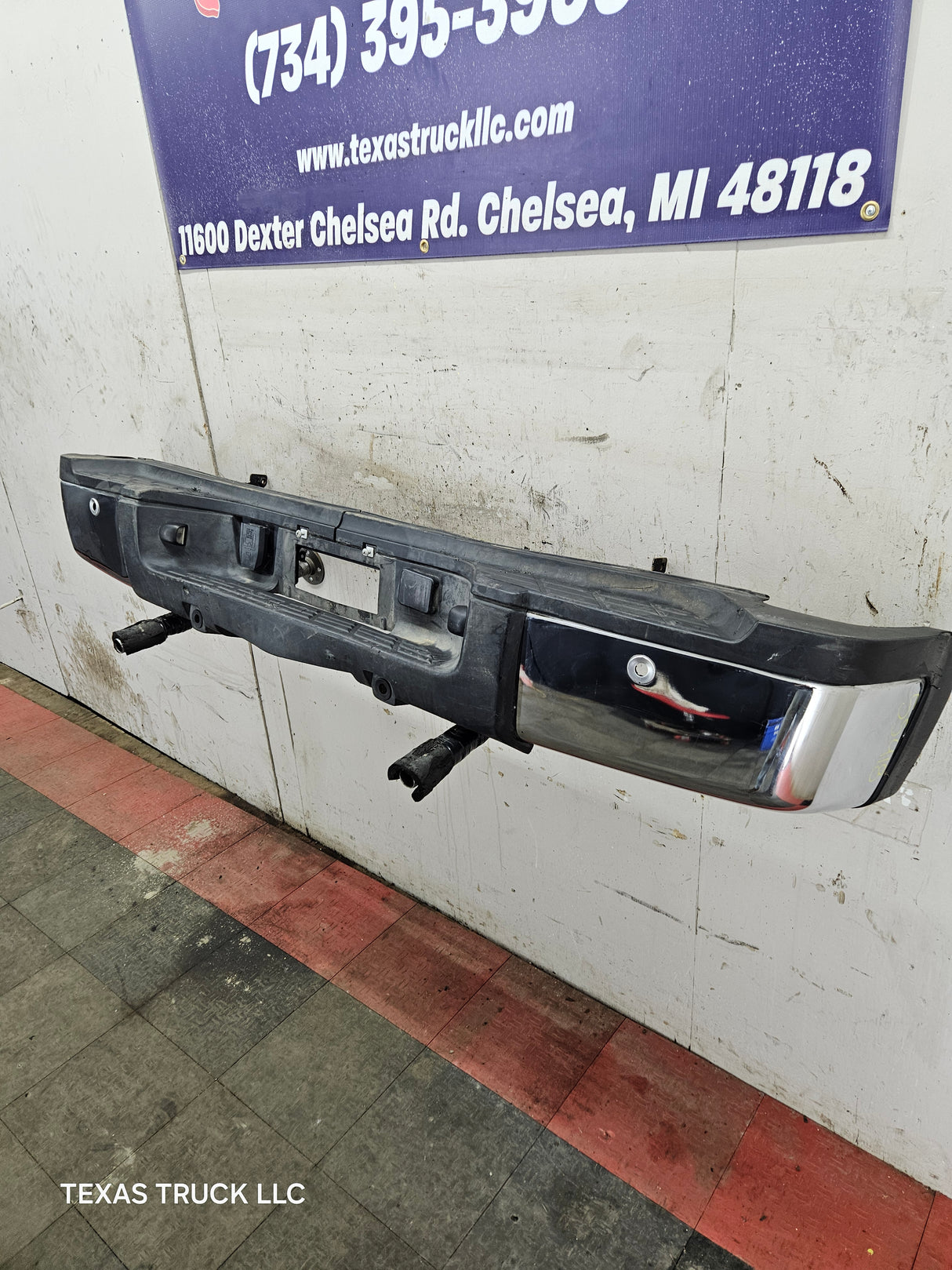2011-2014 Chevrolet Silverado / GMC Sierra 2500 3500 HD Rear Bumper With Park Aid