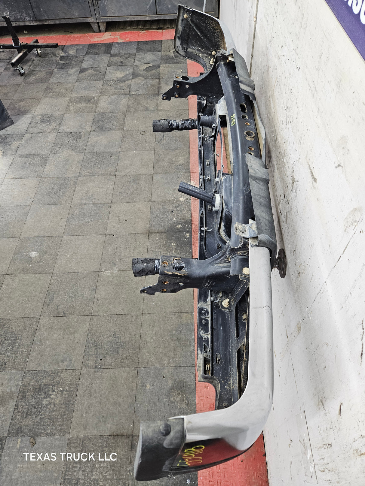 2011-2014 Chevrolet Silverado / GMC Sierra 2500 3500 HD Rear Bumper With Park Aid