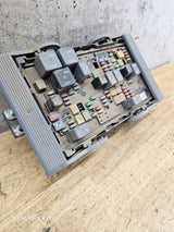 2007-2009 Chevrolet Silverado / GMC Sierra 1500 2500 3500 Engine Bay Fuse Box