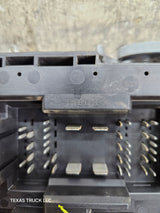 2007-2009 Chevrolet Silverado / GMC Sierra 1500 2500 3500 Engine Bay Fuse Box