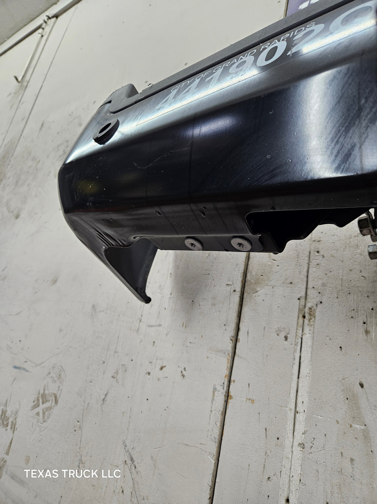 2017-2022 Ford Super Duty Rear Bumper F250 F350 F450 painted with parking aid sensor holes