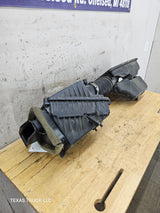 2017-2019 Chevrolet Silverado 1500 Engine Air Intake Inlet Tube Air Filter Housing 4.3L 84061302, 23160921