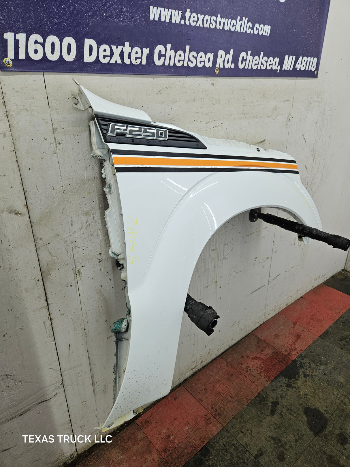 2011-2016 Ford Super Duty F250 F350 RH Passenger Side Front Fender Quarter Panel - Oxford White