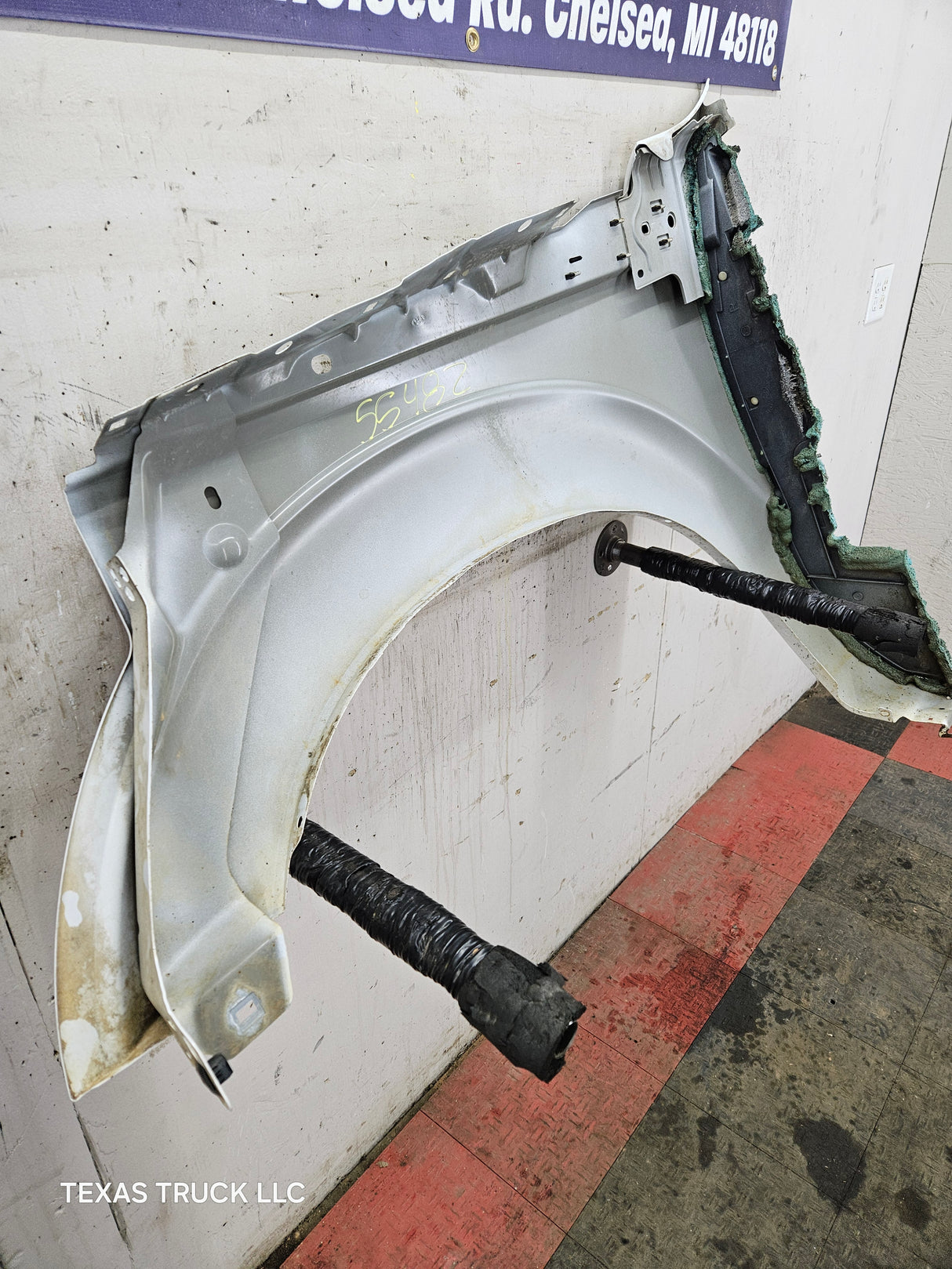 2011-2016 Ford Super Duty F250 F350 RH Passenger Side Front Fender Quarter Panel - Oxford White