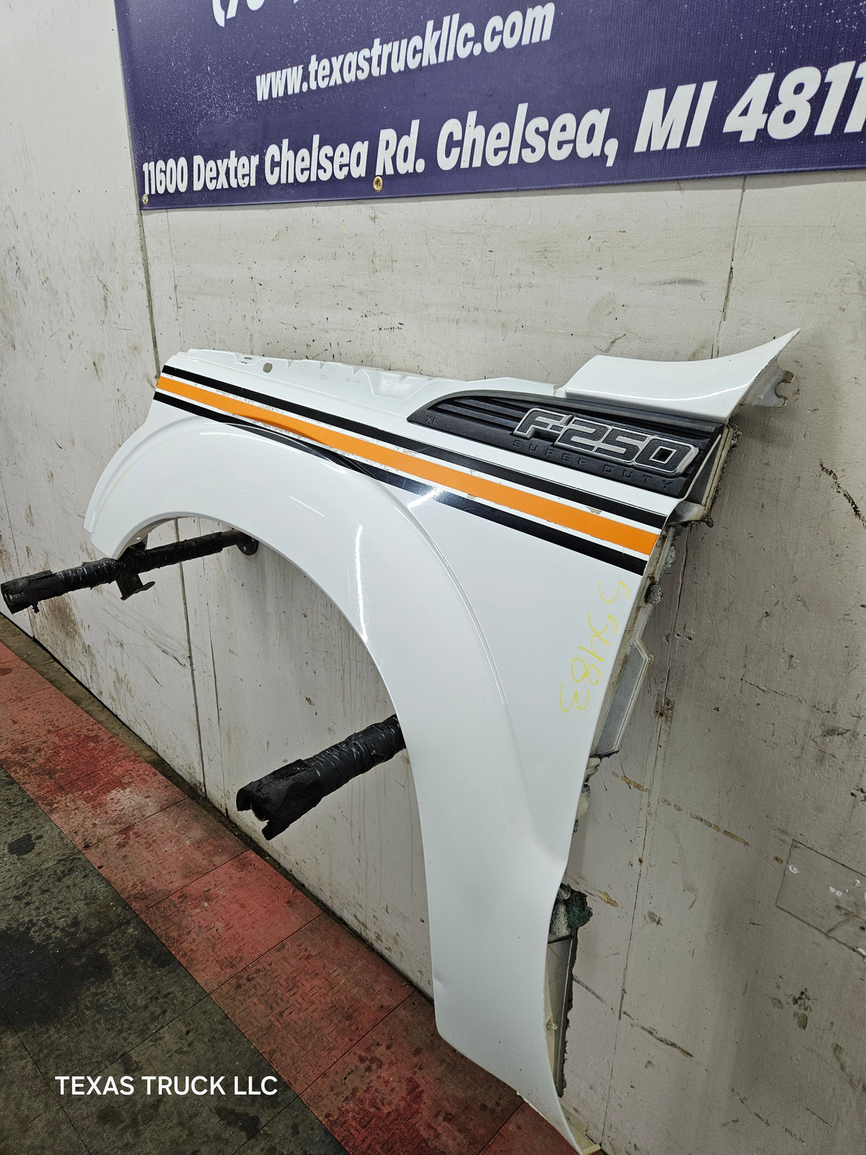 2011-2016 Ford Super Duty F250 F350 LH Driver Side Front Fender - Oxford White