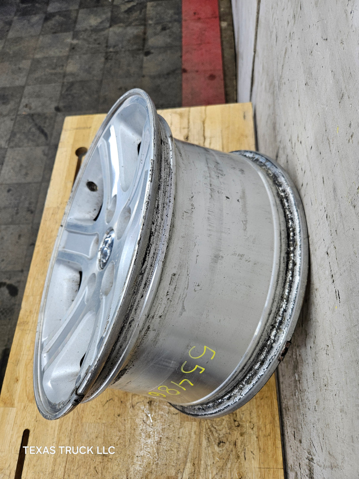 2006-2008 Dodge Ram 1500 Pickup 17'' OEM Wheel 17x8 5x5.5 Bolt pattern 2005-2011 Dodge Dakota
