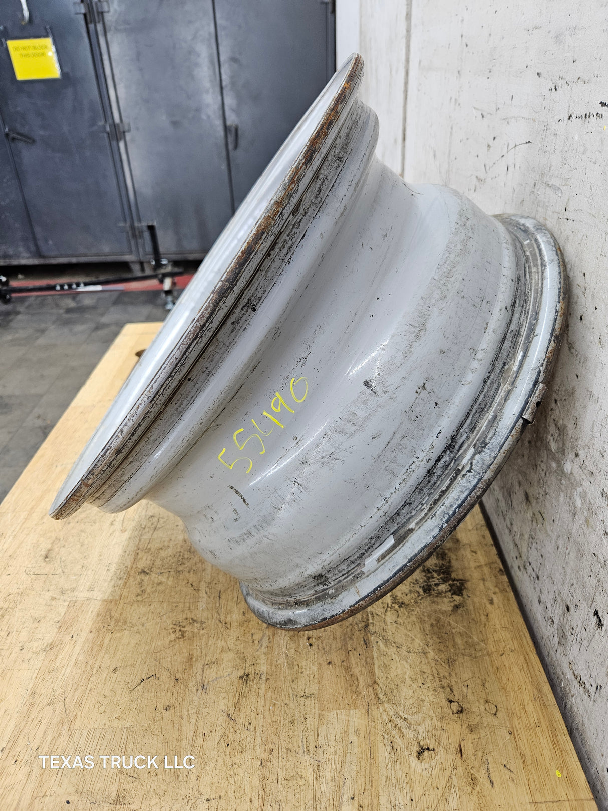 1999-2004 Ford F250 F350 Super Duty Excursion 16" Steel Wheel Rim