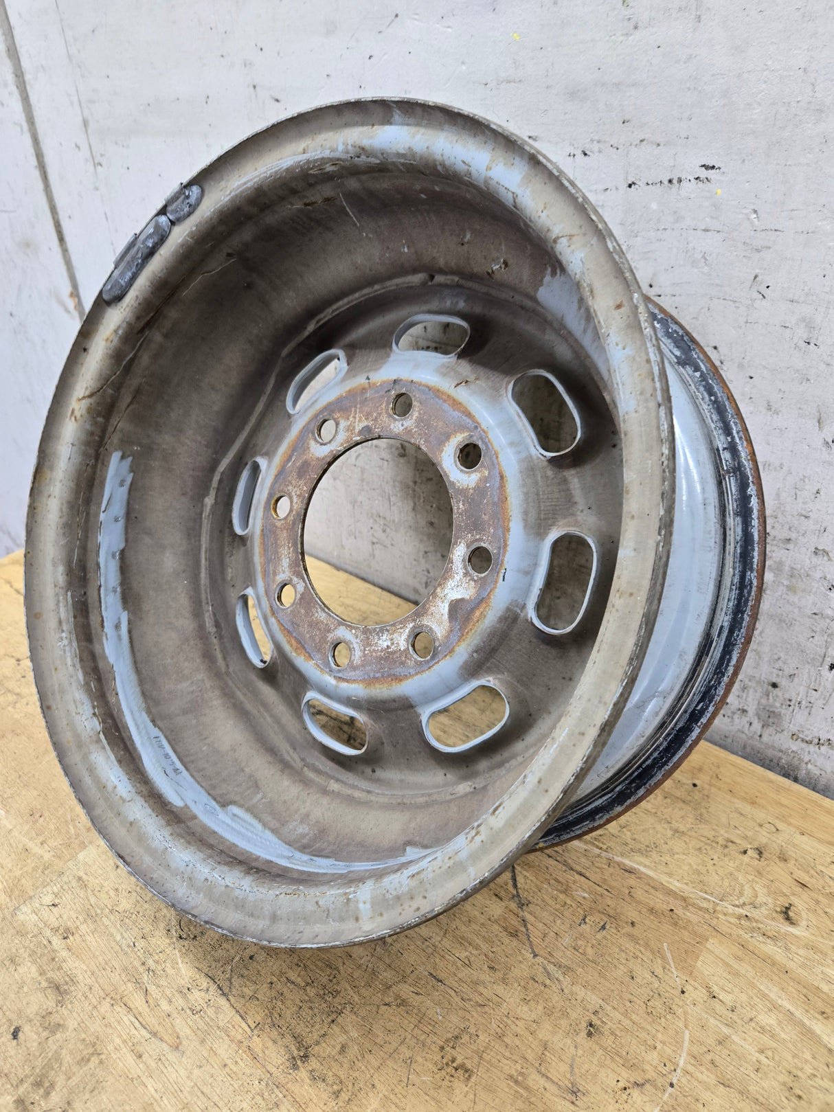 1999-2004 Ford F250 F350 Super Duty Excursion 16" Steel Wheel Rim