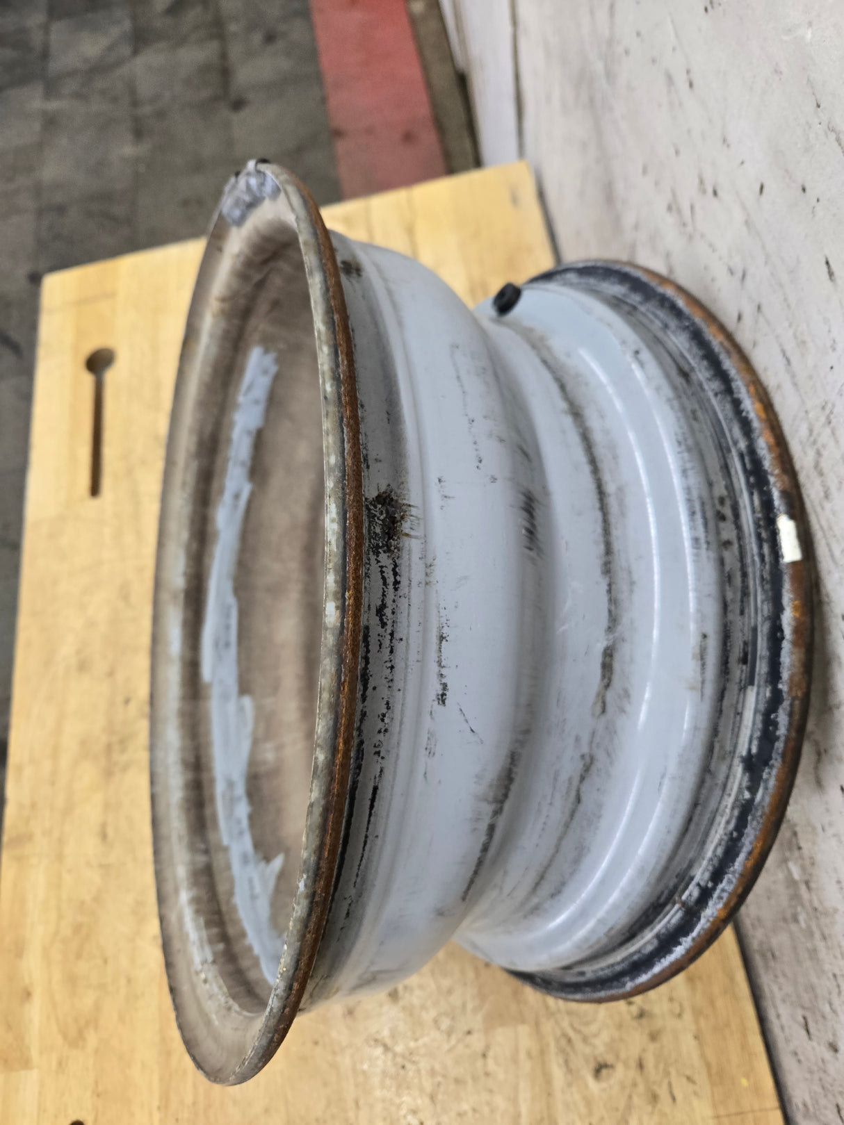 1999-2004 Ford F250 F350 Super Duty Excursion 16" Steel Wheel Rim