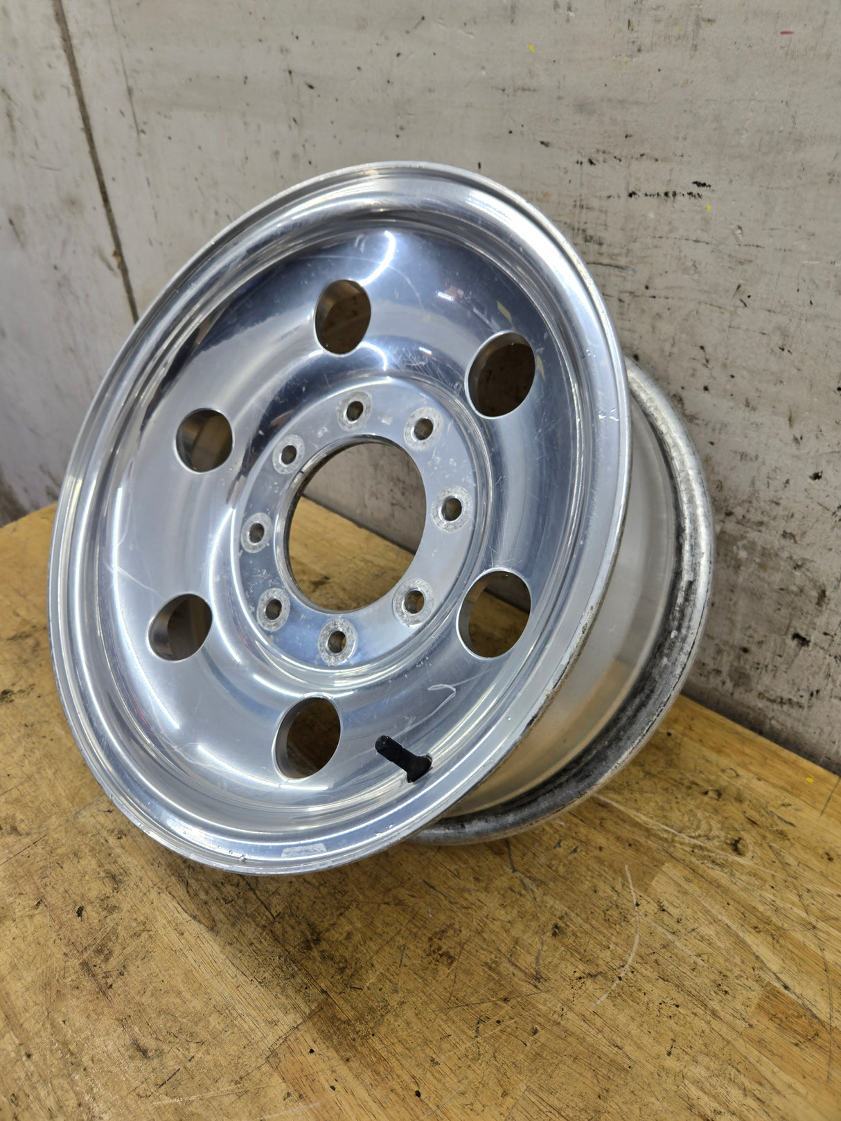 1999-2004 Ford F250 F350 Super Duty Excursion 16" Polished Aluminum Wheel Rim