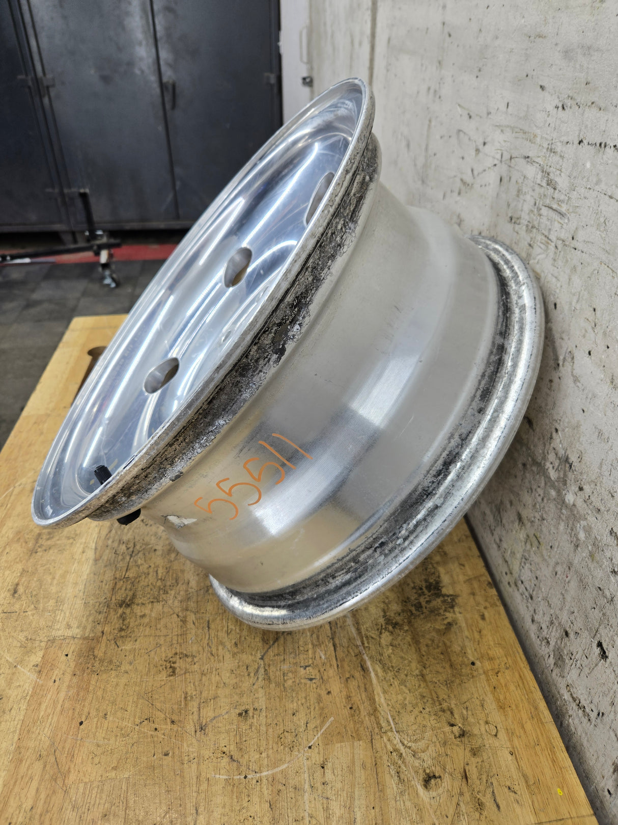 1999-2004 Ford F250 F350 Super Duty Excursion 16" Polished Aluminum Wheel Rim