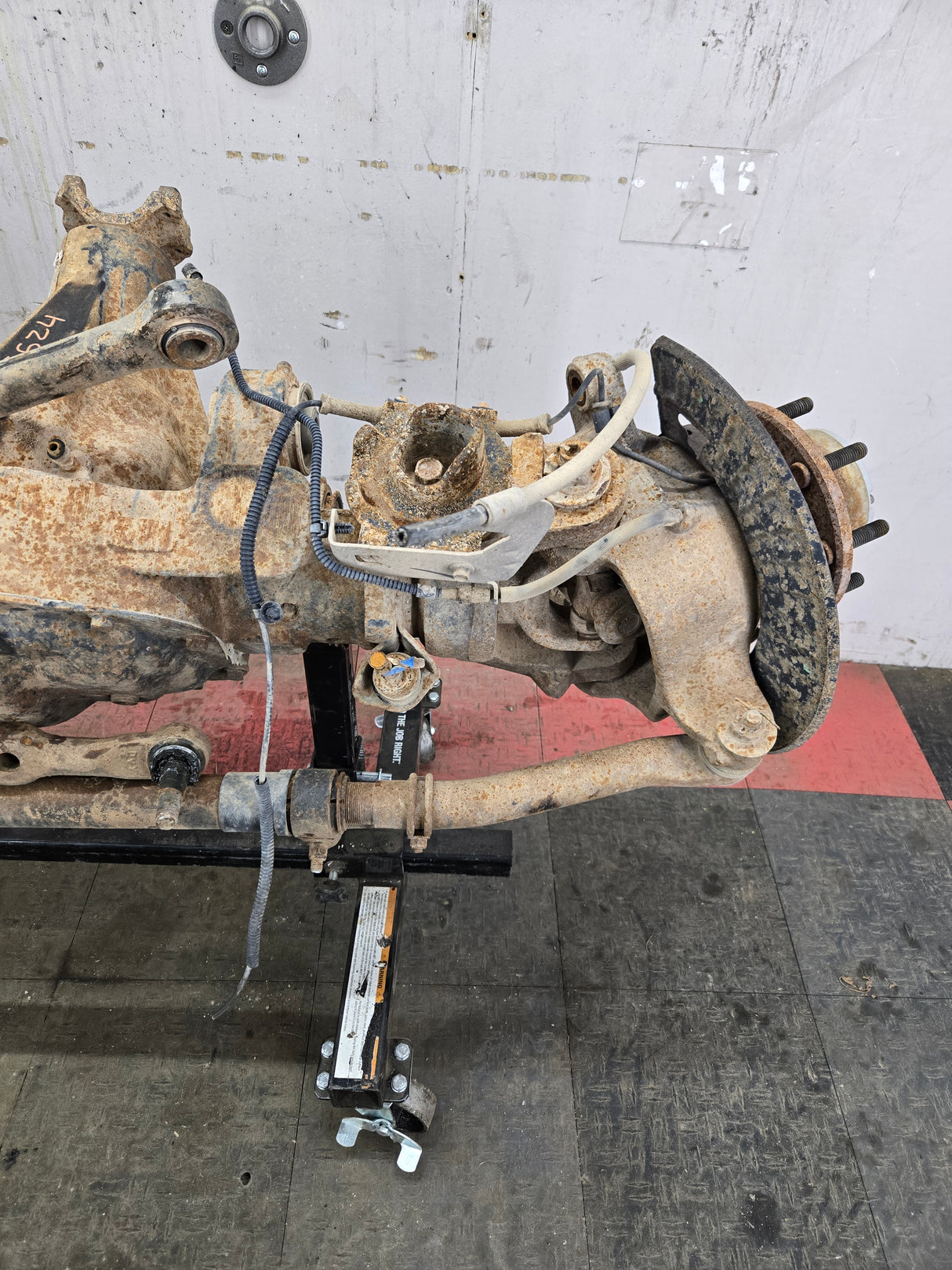 2013-2016 Ford Super Duty F250 F350 FRONT Axle 3.73 Gear Ratio 188k miles