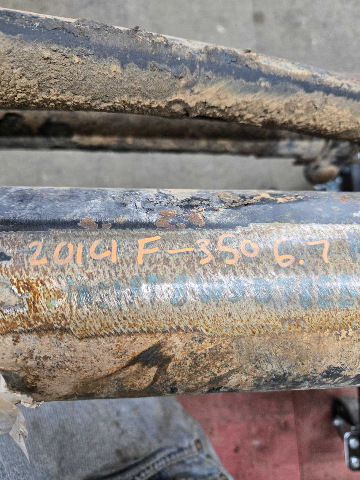 2013-2016 Ford Super Duty F250 F350 FRONT Axle 3.73 Gear Ratio 188k miles