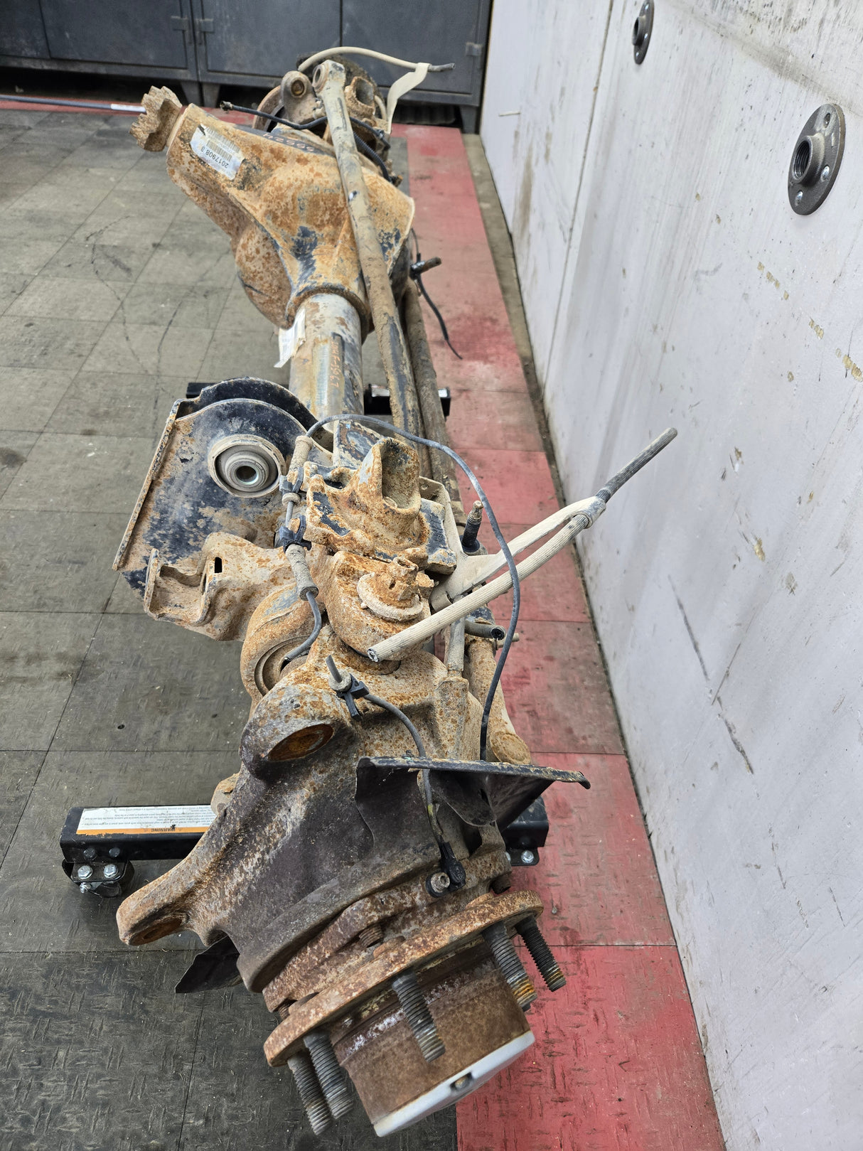 2013-2016 Ford Super Duty F250 F350 FRONT Axle 3.73 Gear Ratio 188k miles