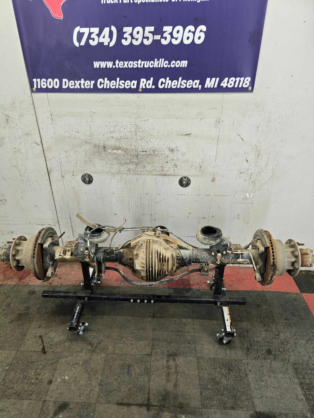 2013-2016 Ford Super Duty F350 PICKUP DUALLY Rear Axle 3.73 Gear Ratio Rear End 147k miles
