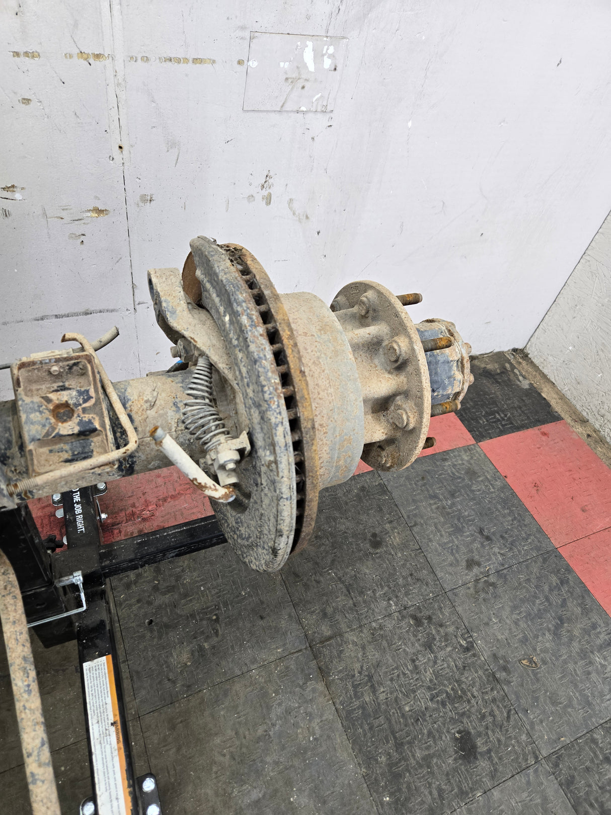 2013-2016 Ford Super Duty F350 PICKUP DUALLY Rear Axle 3.73 Gear Ratio Rear End 147k miles