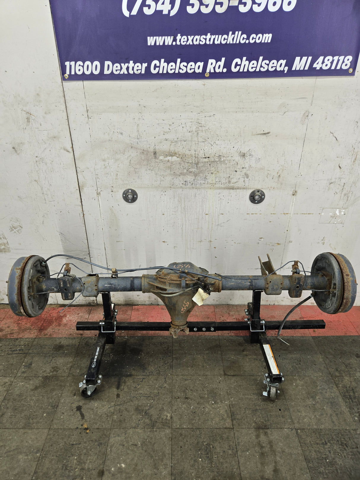 2009-2013 Chevrolet Silverado GMC Sierra 1500 Rear Axle 8.6" 3.42 Gear Ratio