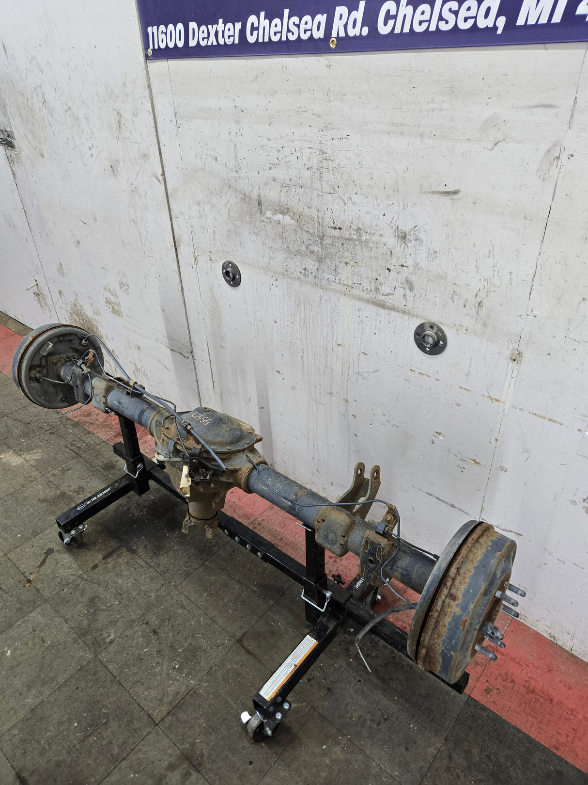 2009-2013 Chevrolet Silverado GMC Sierra 1500 Rear Axle 8.6" 3.42 Gear Ratio