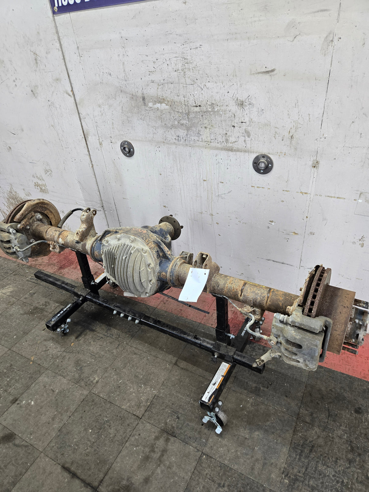 2005-2010 Ford Super Duty F250 F350 SRW Rear Axle 3.73 Gear Ratio 216k miles