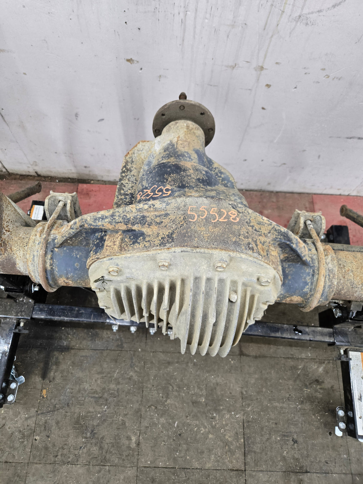2005-2010 Ford Super Duty F250 F350 SRW Rear Axle 3.73 Gear Ratio 216k miles
