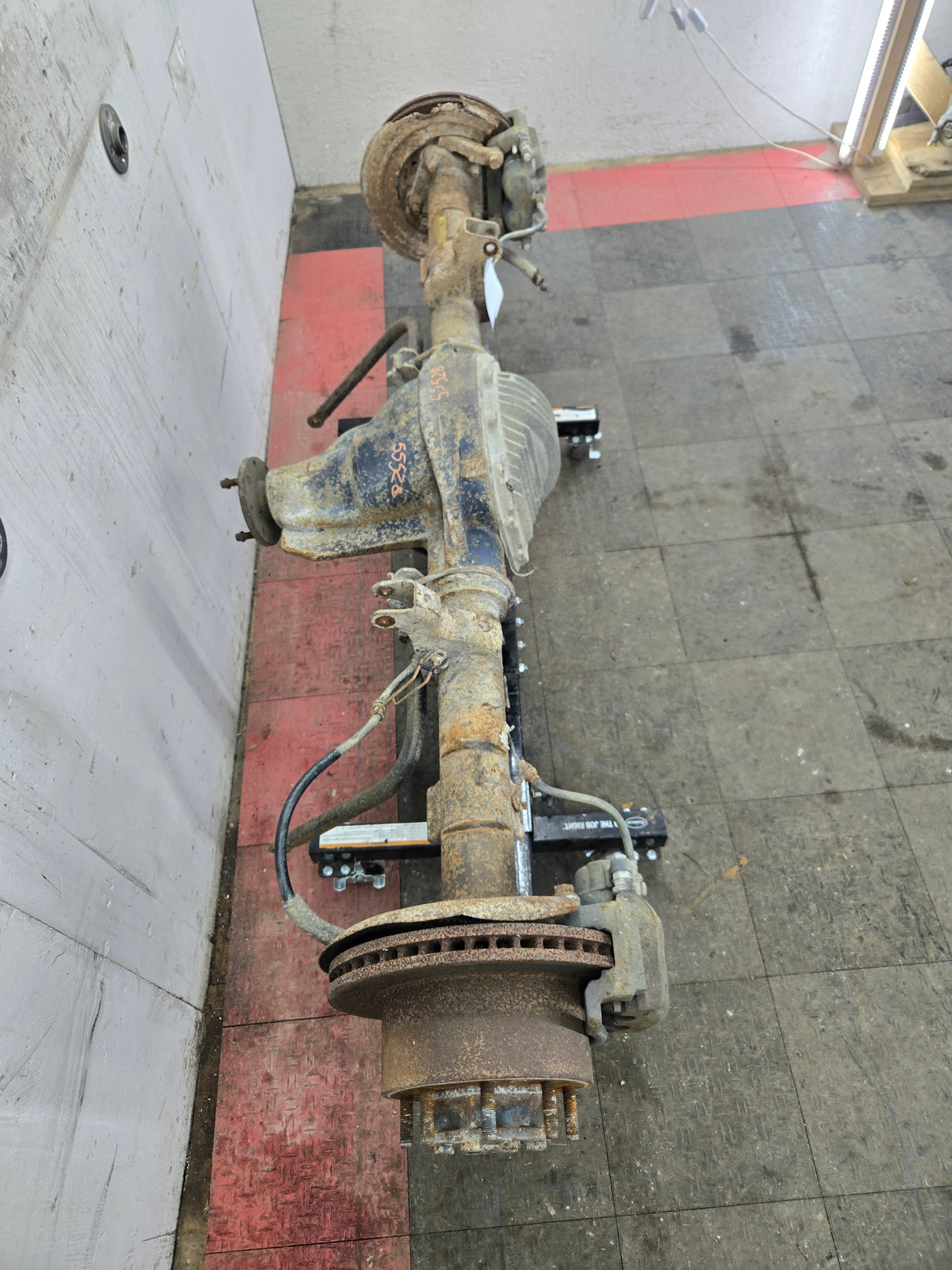 2005-2010 Ford Super Duty F250 F350 SRW Rear Axle 3.73 Gear Ratio 216k miles