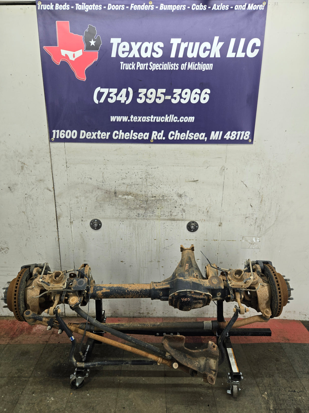 2011-2012 Ford Super Duty F250 F350 Front Axle 3.73 Gear Ratio 98K MILES