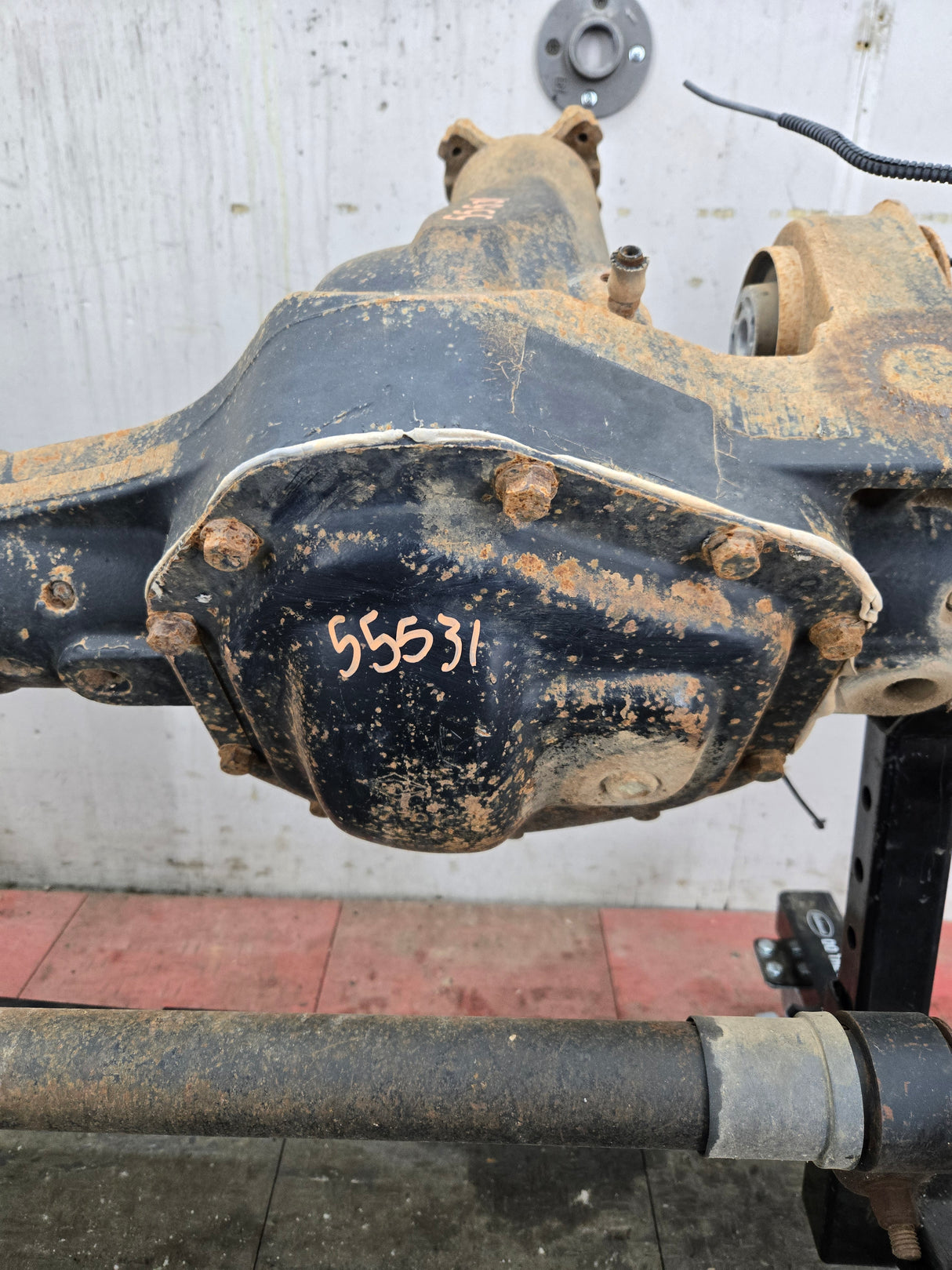 2011-2012 Ford Super Duty F250 F350 Front Axle 3.73 Gear Ratio 98K MILES