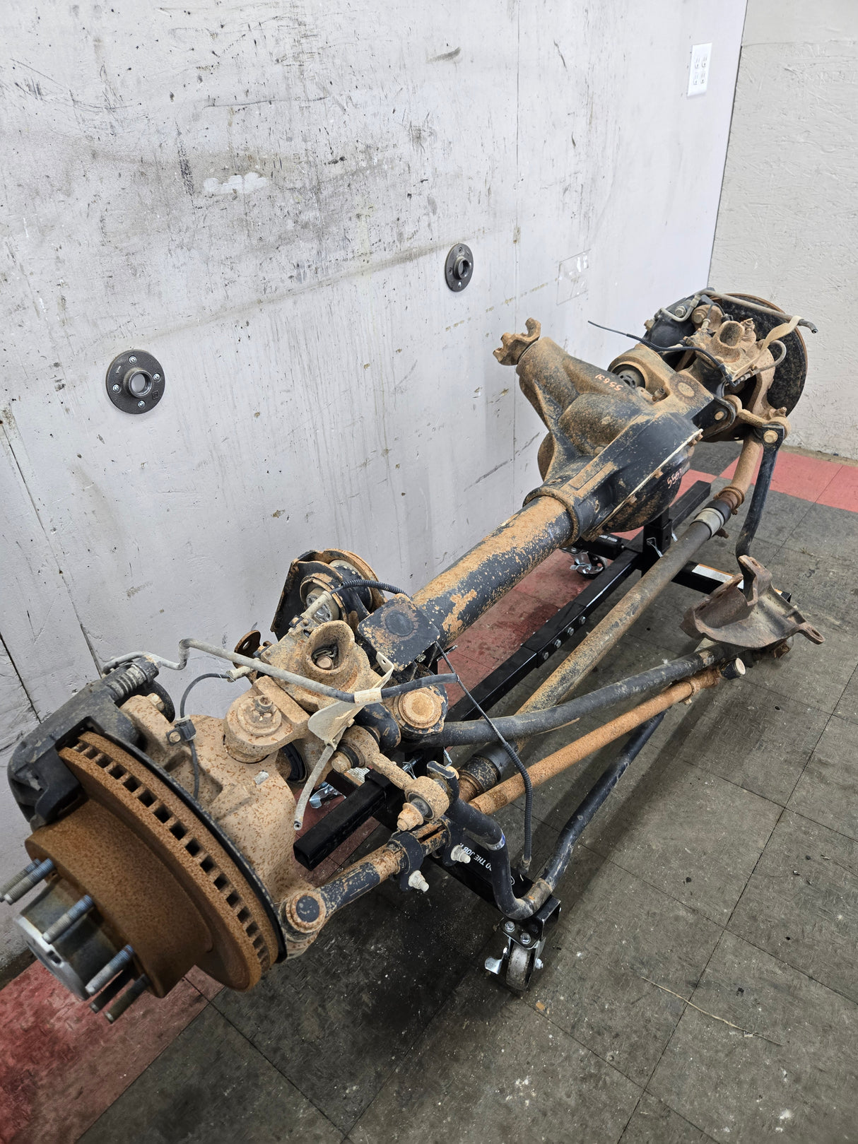 2011-2012 Ford Super Duty F250 F350 Front Axle 3.73 Gear Ratio 98K MILES