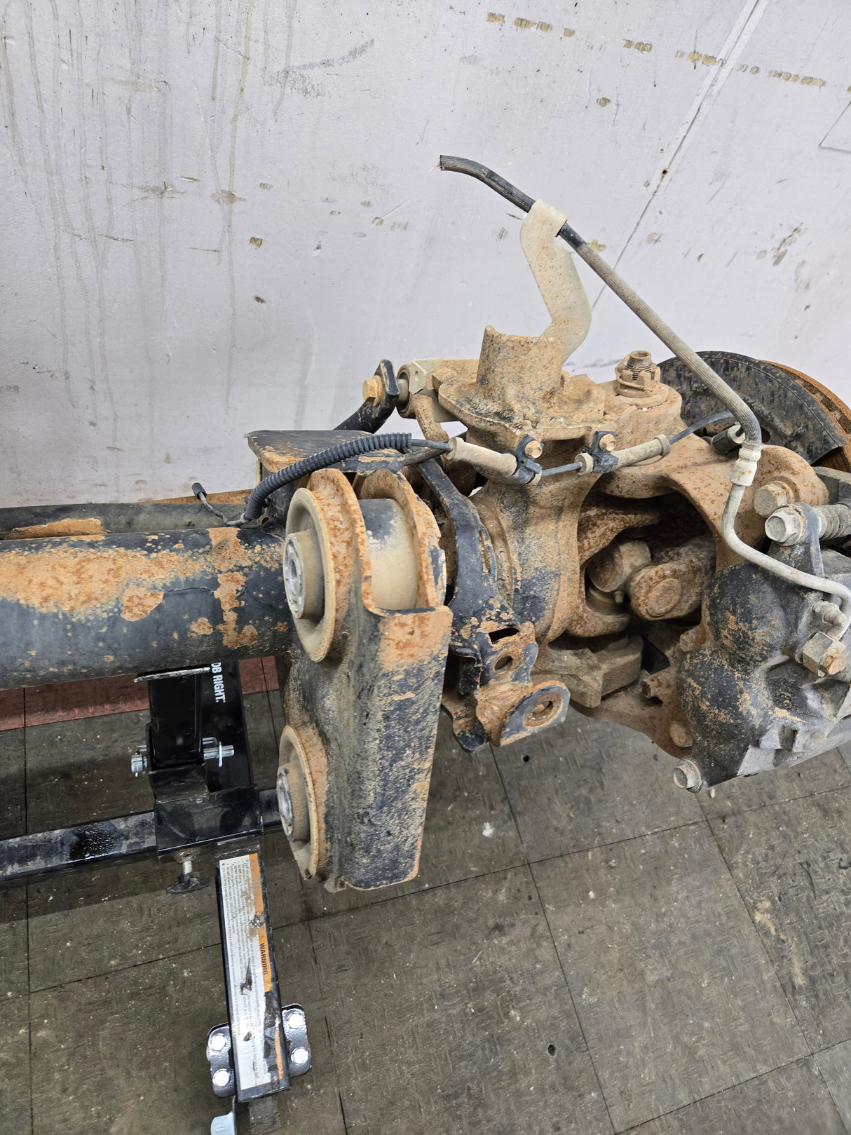 2011-2012 Ford Super Duty F250 F350 Front Axle 3.73 Gear Ratio 98K MILES