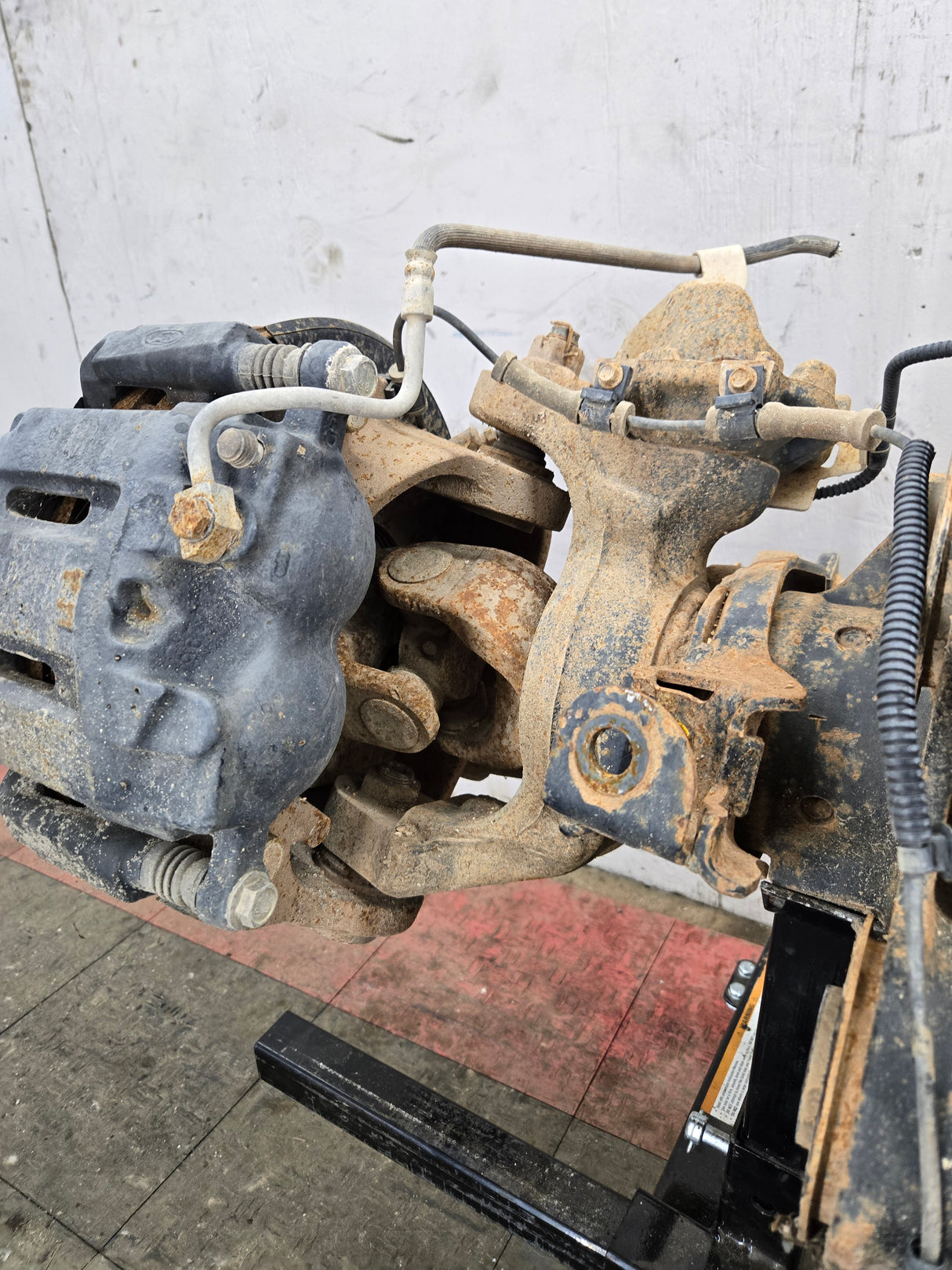 2011-2012 Ford Super Duty F250 F350 Front Axle 3.73 Gear Ratio 98K MILES