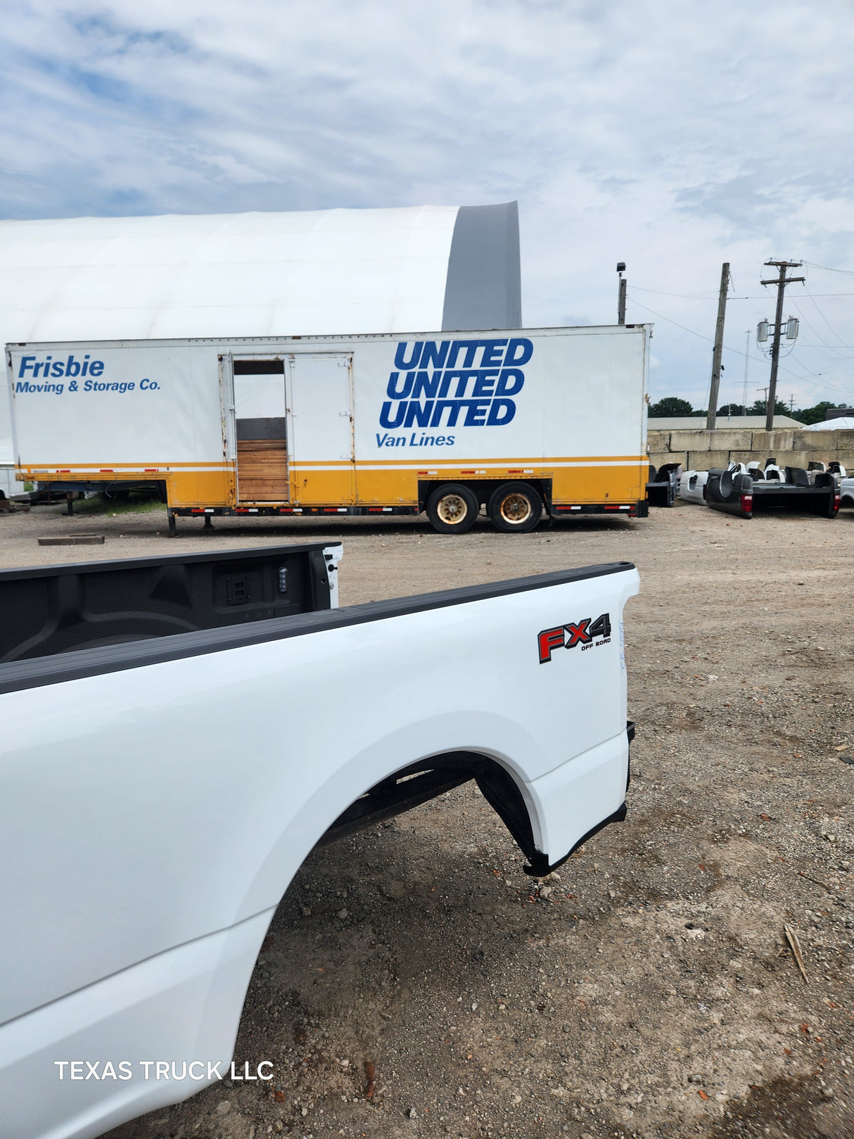 2023-2025 Ford Super Duty 8' Long Truck Bed F250 F350 Oxford White Bed Liner Factory Gooseneck Holes
