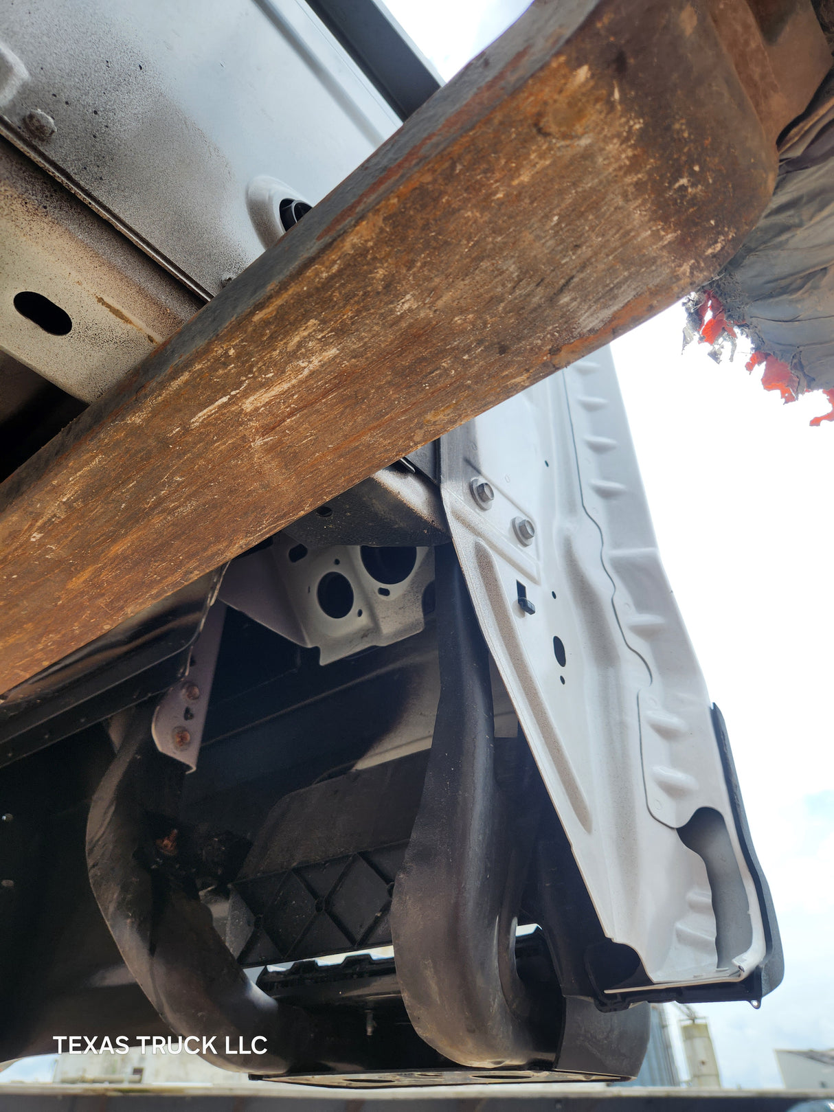 2023-2025 Ford Super Duty 8' Long Truck Bed F250 F350 Oxford White Bed Liner Factory Gooseneck Holes