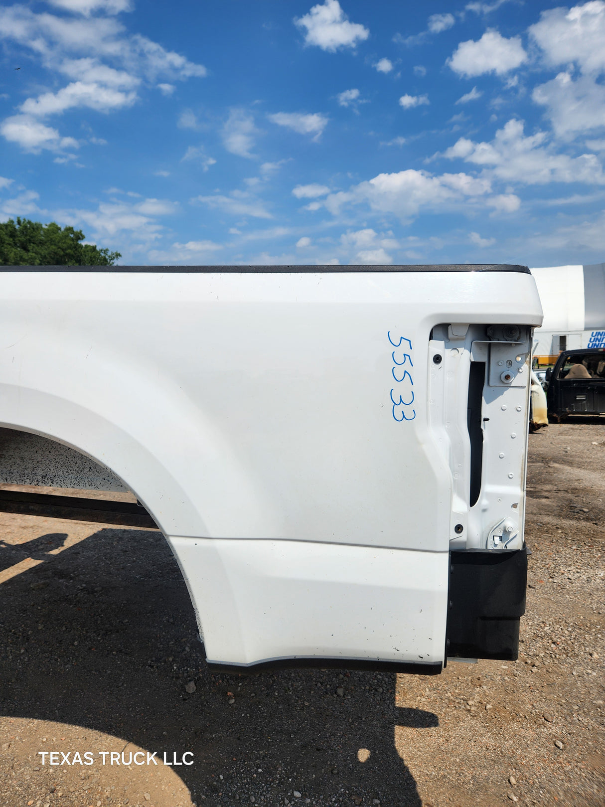 2017-2022 Ford F250 F350 Super Duty 6' 9" Short Truck Bed - Oxford White